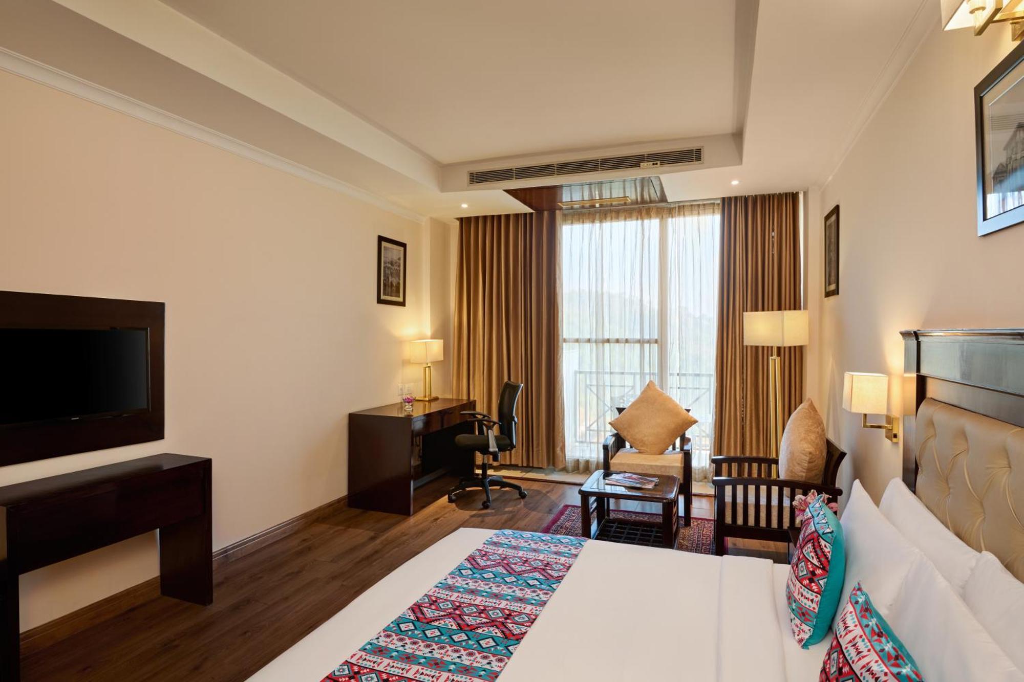 Deventure Shimla Hills Hotel Kandaghat Ngoại thất bức ảnh