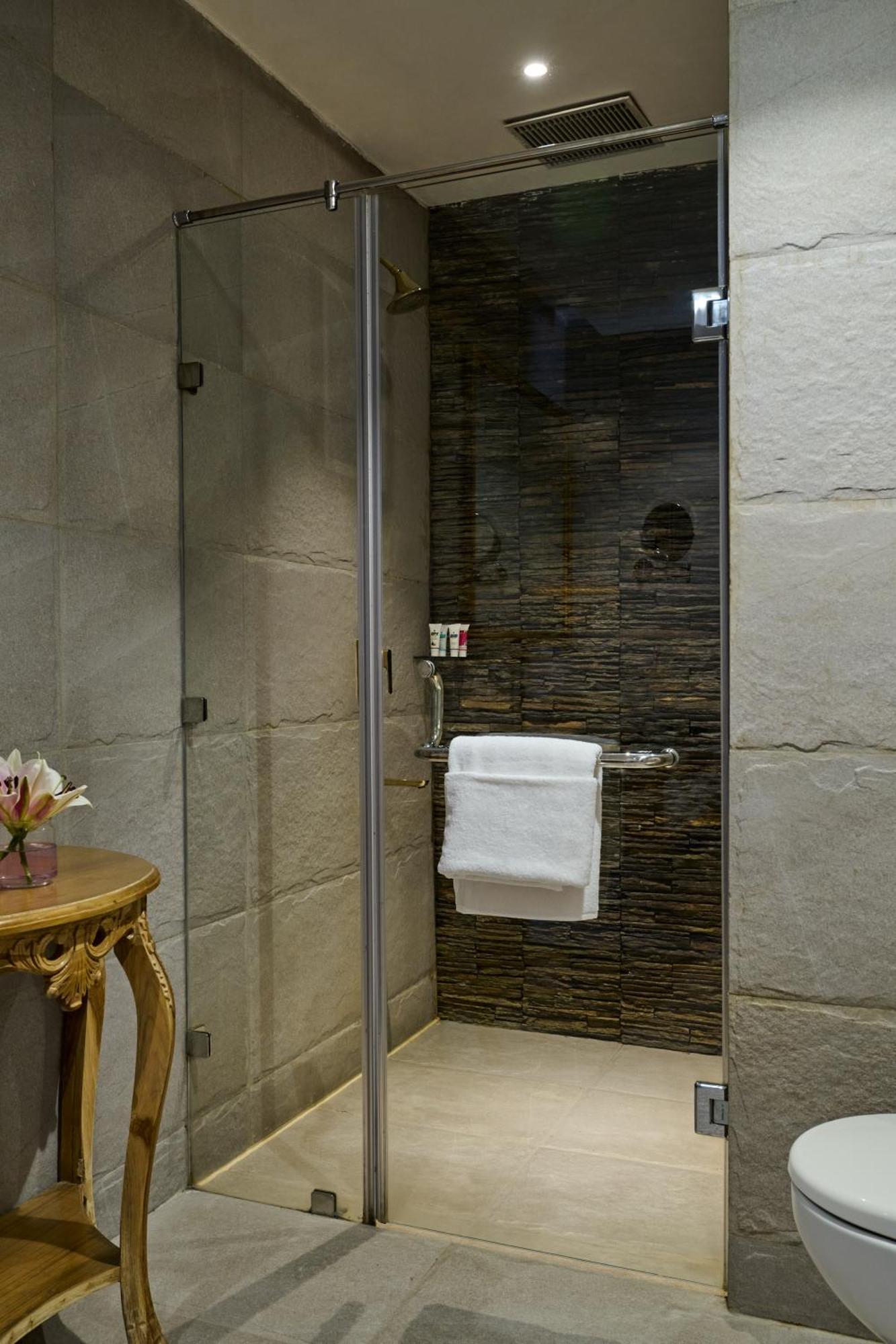 Deventure Shimla Hills Hotel Kandaghat Ngoại thất bức ảnh