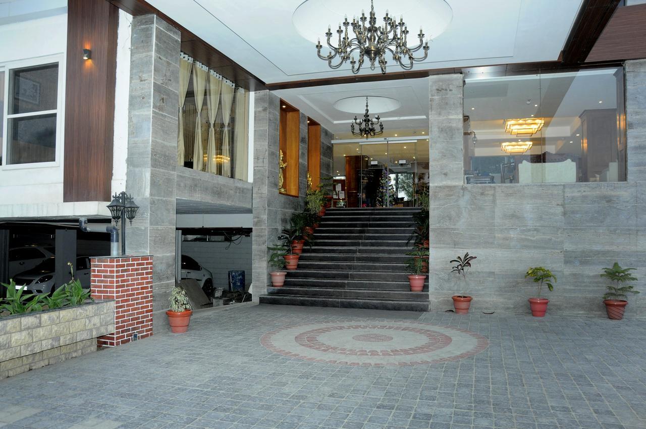 Deventure Shimla Hills Hotel Kandaghat Ngoại thất bức ảnh